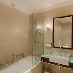 Hotell Nh Siena