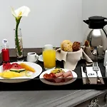 Hotell Nh Siena