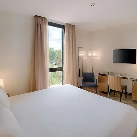 Nh Szálloda 4*