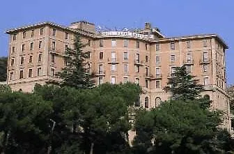 Nh Szálloda