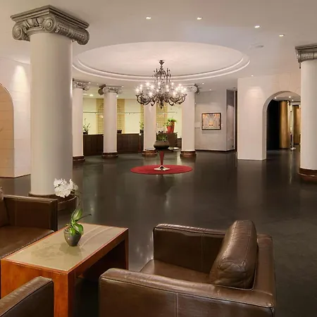 Nh Hotel Siena