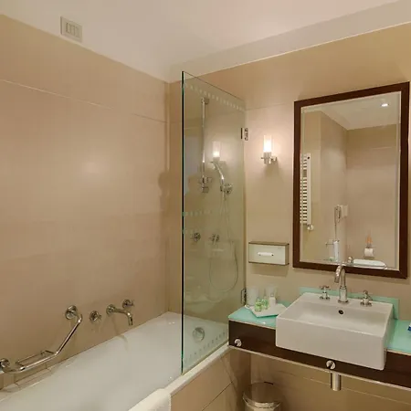 Nh Hotel Siena