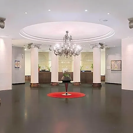 Nh Hotel 4*