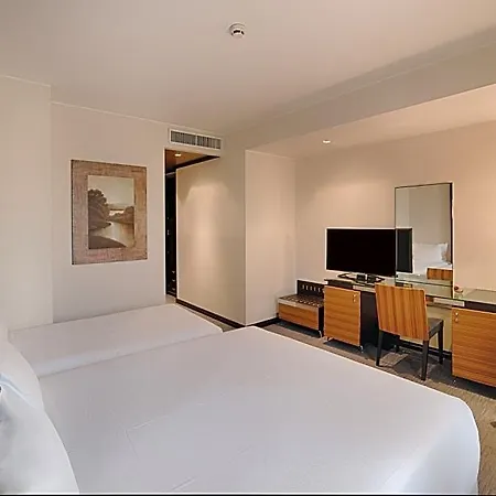 Nh Hotel 4*
