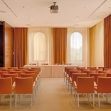 Nh Hotel 4*