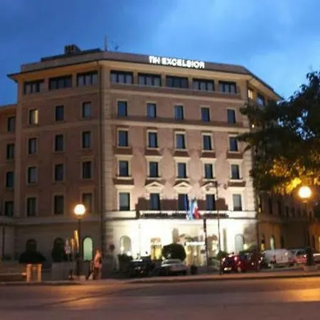 Szálloda Nh 4*
