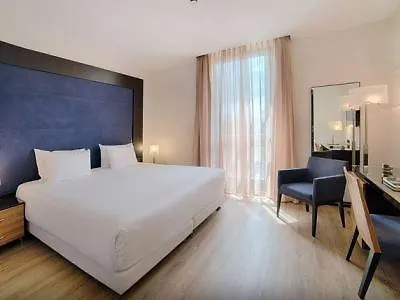 فندق إن إتش 4*